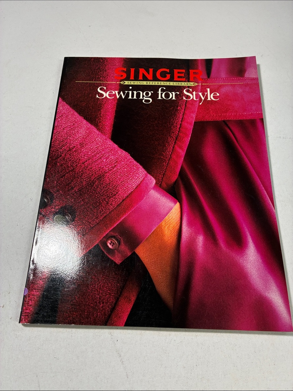 Singer Sewing for Style Booklet - Magenta Fashion Reference